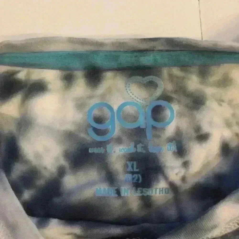 New! Gap tie dye T-shirt.